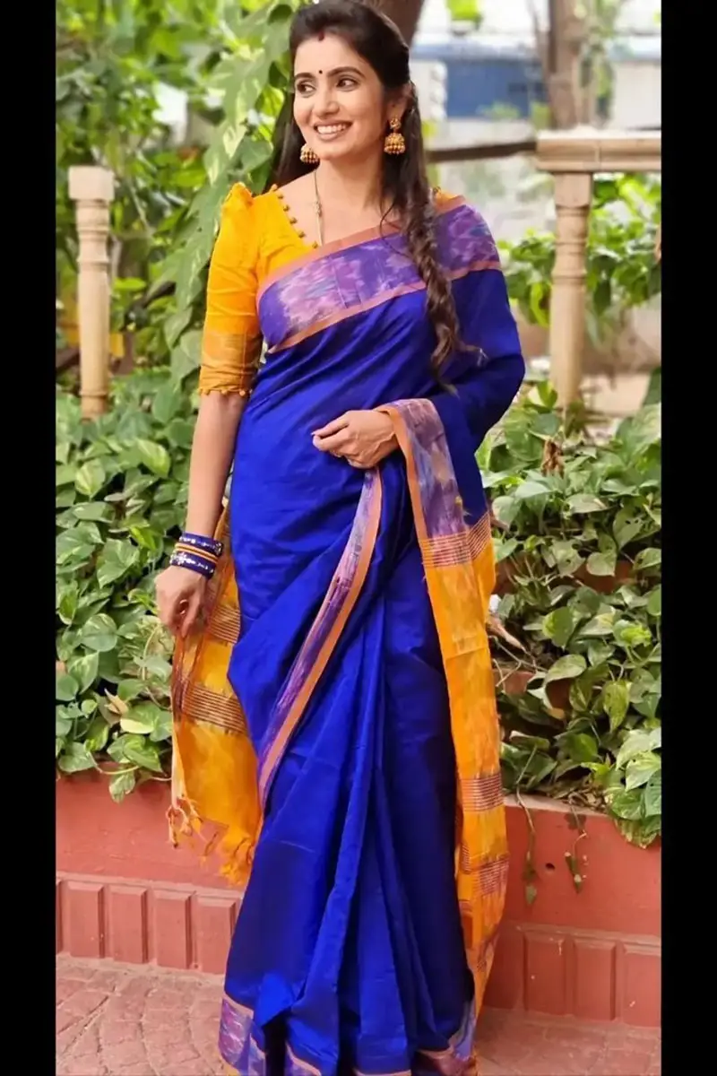 Tamil TV Actress Srithika Photos In Blue Saree Yellow Blouse